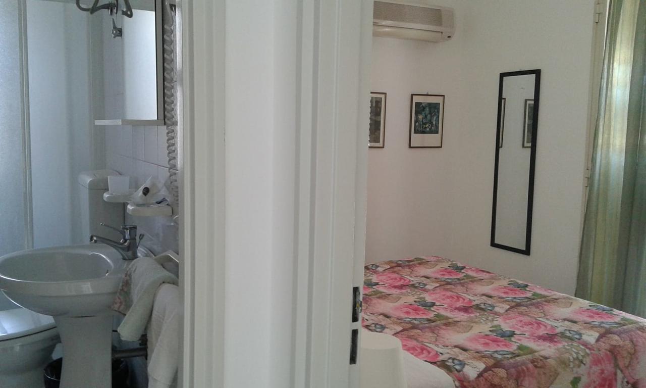 Pensione S. Antonio Ristorante Silvia Furci Siculo Exterior foto